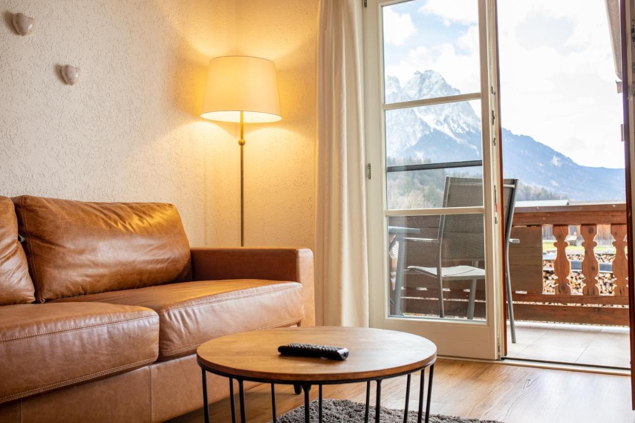 Appartement Kloana Waxlstoa à Garmisch-Partenkirchen Extérieur photo