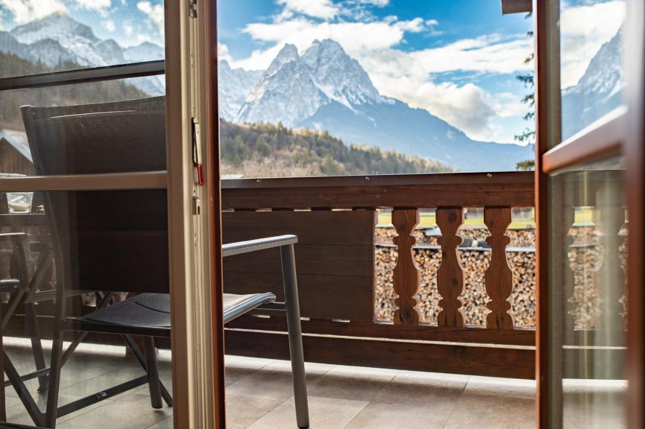 Appartement Kloana Waxlstoa à Garmisch-Partenkirchen Extérieur photo