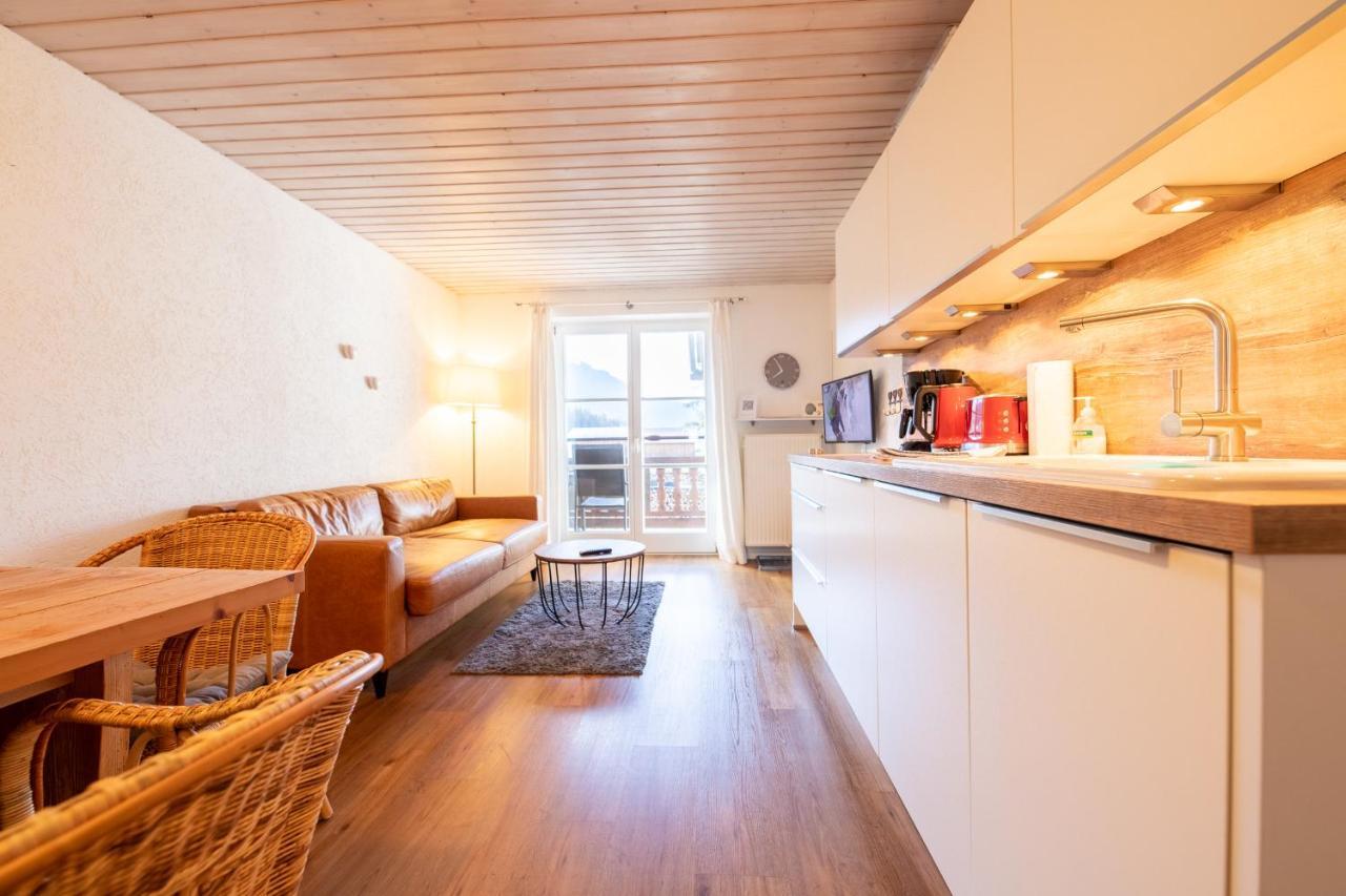 Appartement Kloana Waxlstoa à Garmisch-Partenkirchen Extérieur photo