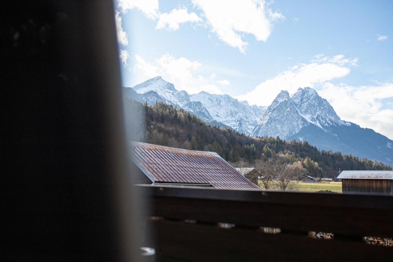 Appartement Kloana Waxlstoa à Garmisch-Partenkirchen Extérieur photo
